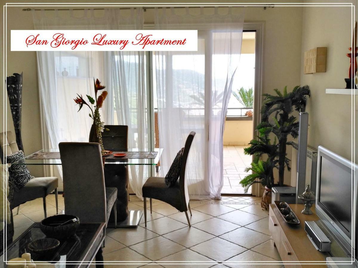 San Giorgio Luxury Apartment Taormina-Panoramic Pool & Parking Space Bagian luar foto